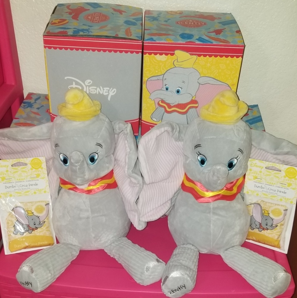 New 2 Scentsy Dumbos w/Circus Parade Scent Paks